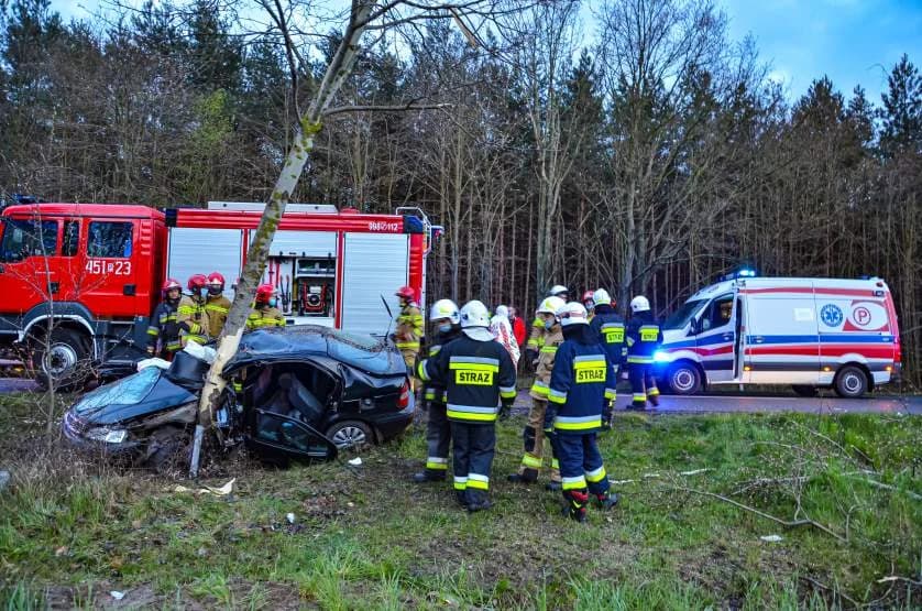 Karetki jarocińskiego pogotowia ratunkowego