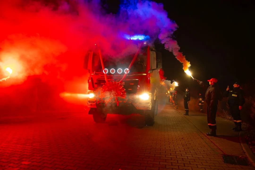 Przekazanie wozu bojowego dla OSP Jaraczewo