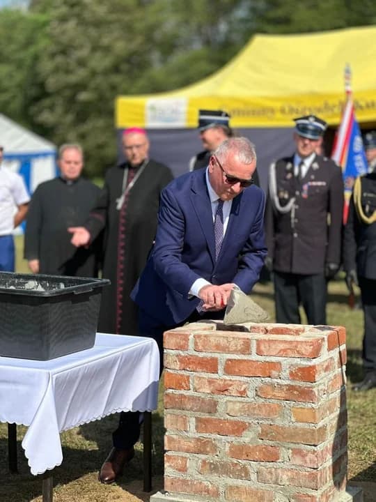 OSP Boguszyn będzie miało nową remizę. W Dniu Strażaka wmurowano kamień węgielny [ZDJĘCIA, WIDEO]