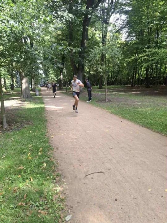 Mistrzostwa Zespołu Szkół Ponadpodstawowych nr 1 w Jarocinie w biegach przełajowych — zdjęcie 3 z 34