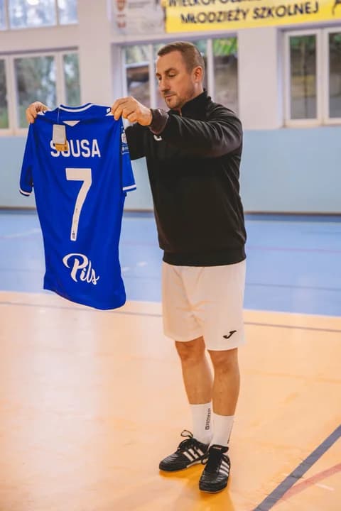 Sport ma wielką moc. Mikołajkowy turniej w Nowym Mieście nad Wartą zakończył się sukcesem — zdjęcie 4 z 36