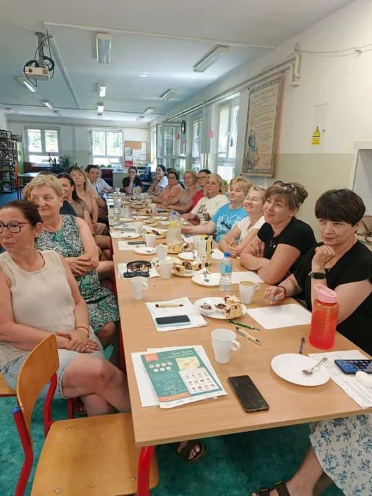 Projekt „Roślinne czarodziejki ze szkolnej kuchni” w gminie Jarocin — zdjęcie 5 z 7