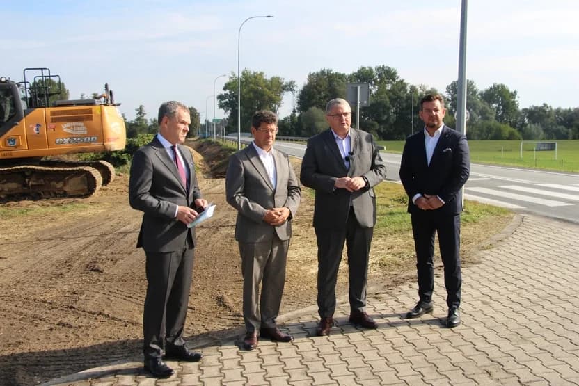 Ogromna przebudowa drogi 443 Jarocin - Tuliszków w gminie Gizałki. Kierowcy muszą liczyć się z utrudnieniami [ZDJĘCIA]