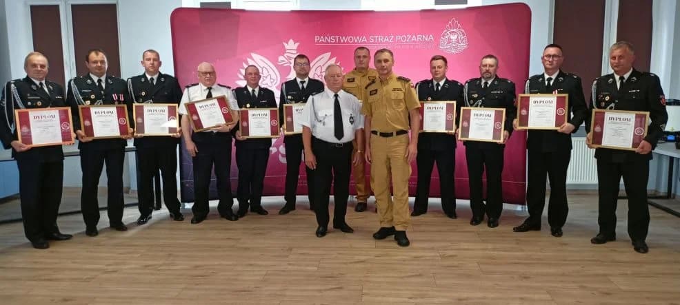 Wyróżnienie dla jednostek OSP z powiatu jarocińskiego — zdjęcie 1 z 5