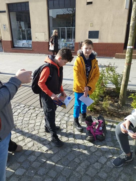 Po raz 30. PTTK w Jarocinie zorganizowało "Rajd na powitanie wiosny" — zdjęcie 4 z 28
