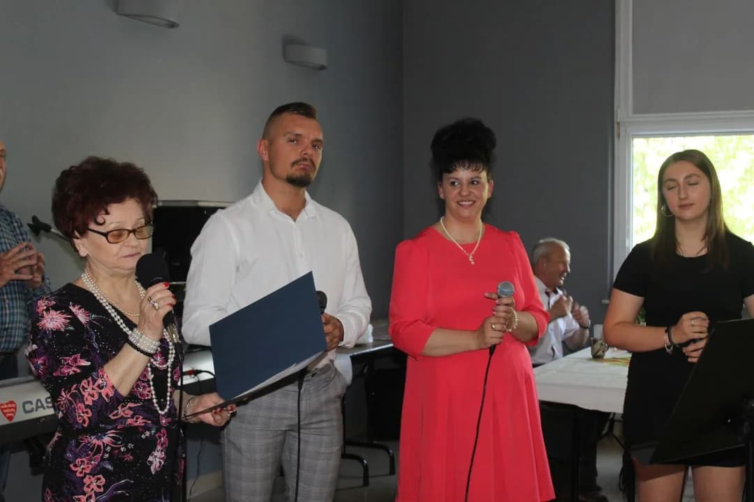 Dzień Matki w kole nr 1 Polskiego Związku Emerytów, Rencistów i Inwalidów w Jarocinie [ZDJĘCIA] — zdjęcie 4 z 97