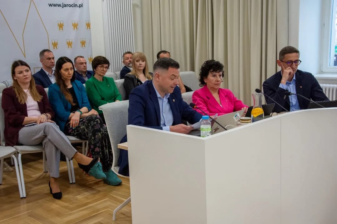Burzliwie o nowej wysokości diet w Radzie Miejskiej w Jarocinie. Była przewodnicząca rady przeprasza [ZDJĘCIA, SONDA]