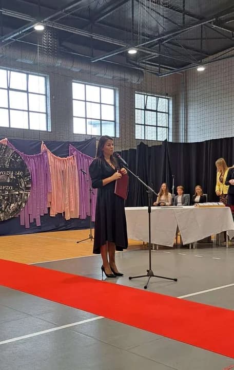 Gminne obchody Dnia Edukacji Narodowej w Jarocinie — zdjęcie 4 z 24