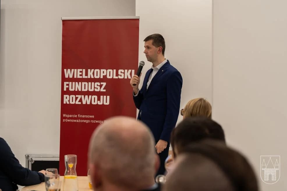 Spotkanie dla przedsiębiorców w Jarocińskim Centrum Edukacji i Kariery — zdjęcie 4 z 10
