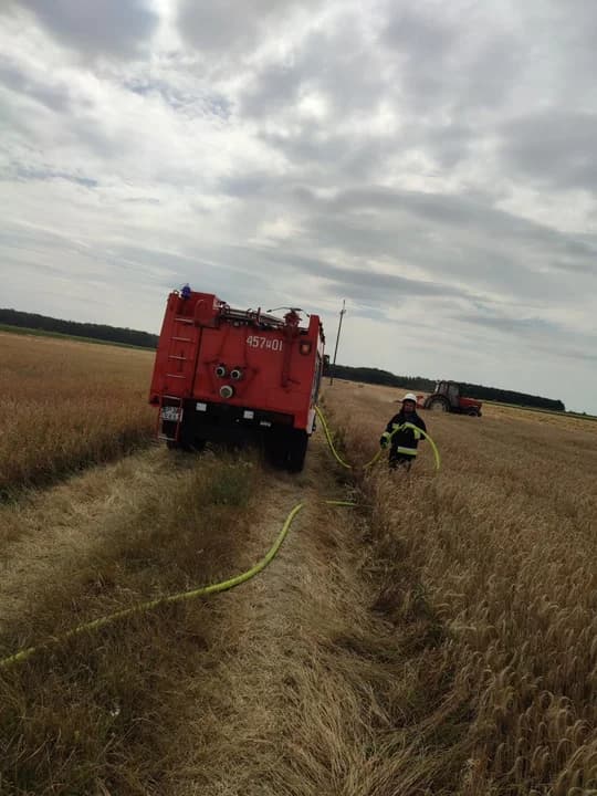 Pożar ścierniska w Łobzowcu