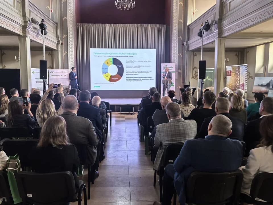 Konferencja "Zielona Perspektywa SGB" w Ostrowie Wlkp., czyli co  banki spółdzielcze mogą zaoferować przedsiębiorcom [ZDJĘCIA] — zdjęcie 5 z 5