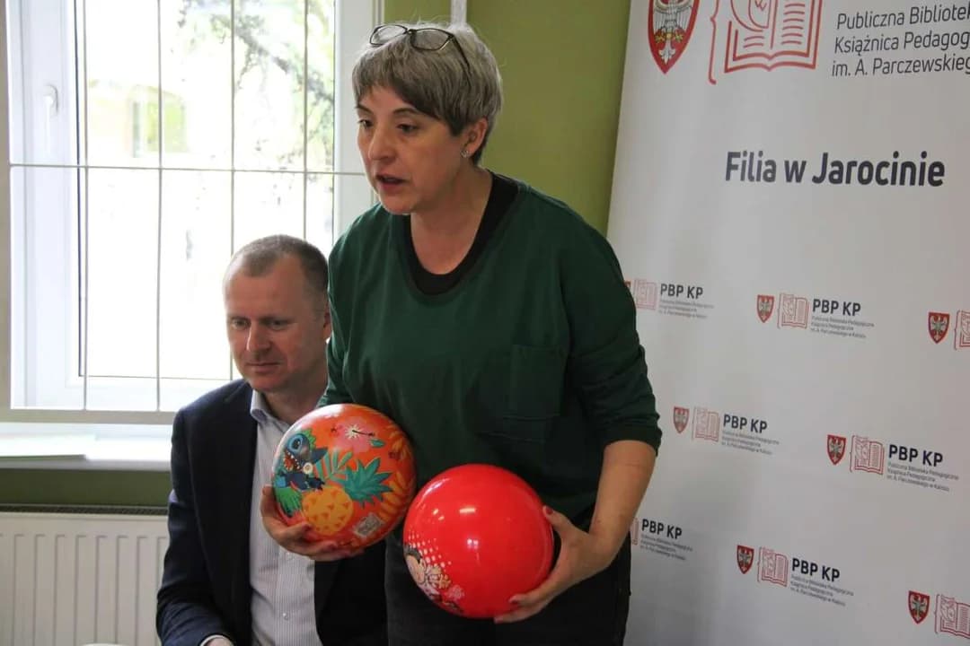 Organizatorem akcji #TataTeżCzyta w Jarocinie jest Justyna Daniel-Korzyniewska z Książnicy Pedagogicznej.