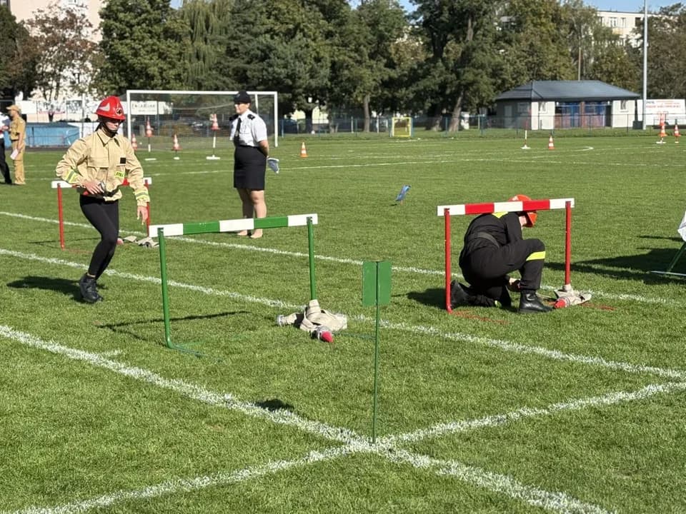 Cztery drużyny z OSP Klęka i OSP Boguszyn walczyły na powiatowych zawodach w Środzie Wkp. Jak im poszło? [ZDJĘCIA]