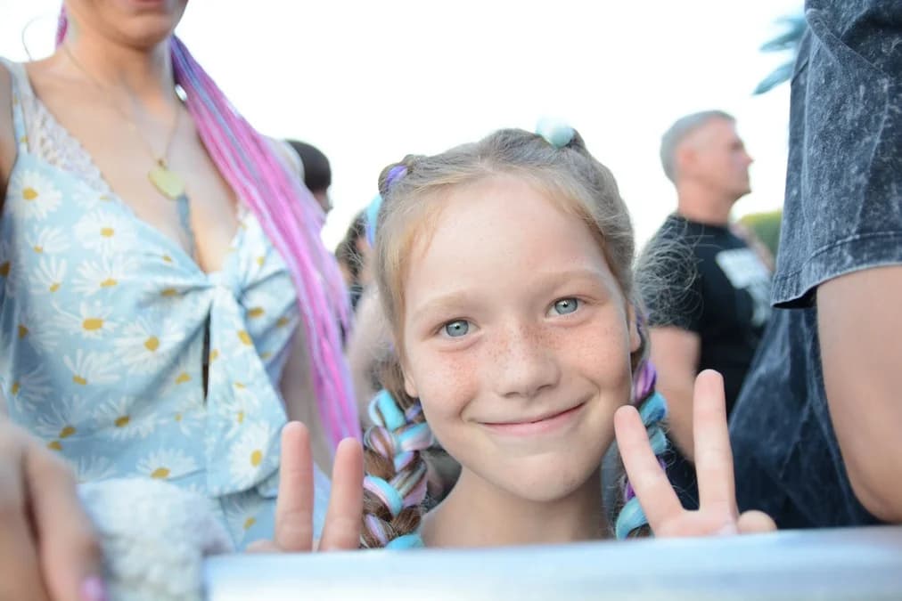 Dzieci na Jarocin Festiwal 2024. Zobacz uśmiechy i radość najmłodszych festiwalowiczów [ZDJĘCIA] — zdjęcie 4 z 109