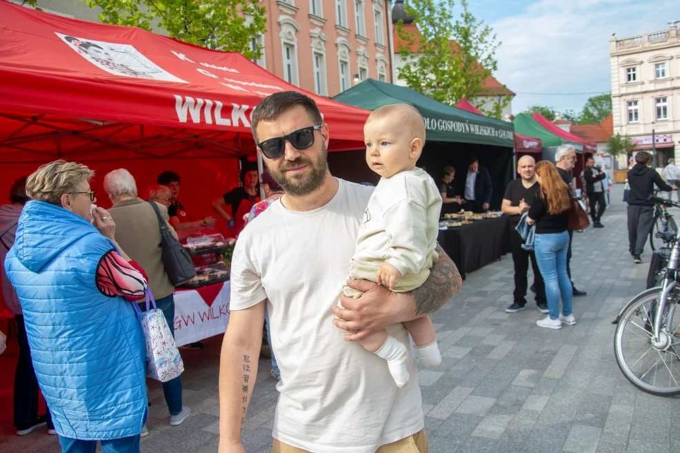 Wielkie święto na rynku - jarociński samorząd obchodzi 35. urodziny. Zobacz, kto był, a kogo zabrakło [ZDJĘCIA]