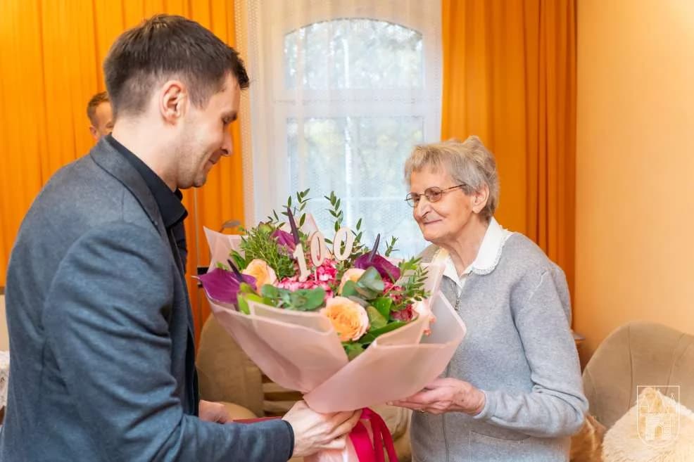 Setne urodziny Zofii Sikory z Jarocina — zdjęcie 5 z 7