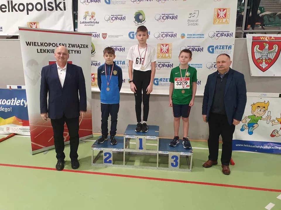 Halowe medale dzieci i młodzików Przełaju Żerków