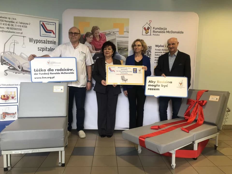 Siedem łóżko-foteli dla Szpitala Powiatowego w Jarocinie od Fundacji Ronalda McDonalda [ZDJĘCIA] — zdjęcie 6 z 19