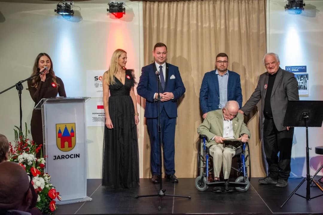 Nagrody burmistrza Jarocina rozdane. Zobacz, kto otrzymał „Taczaka” [ZDJĘCIA] — zdjęcie 6 z 23