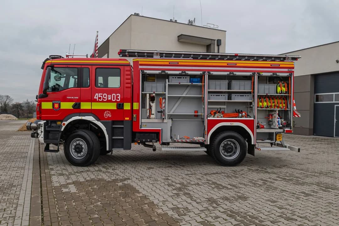 Nowy wóz bojowy dla OSP Jaraczewo [ZDJĘCIA]
