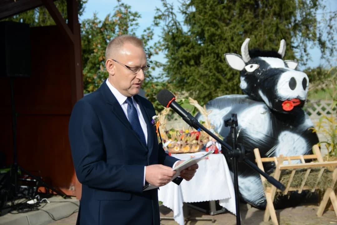 Dopisała pogoda i humory. W Kadziaku świętowali zakończenie żniw [ZDJĘCIA] — zdjęcie 4 z 30