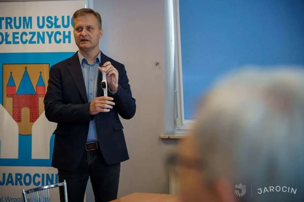 Opaski dla seniorów w gminie Jarocin (rok 2022) — zdjęcie 6 z 7