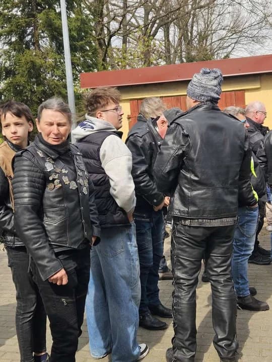 Motocykliści z błogosławieństwem proboszcza rozpoczęli sezon w Mieszkowie — zdjęcie 4 z 69