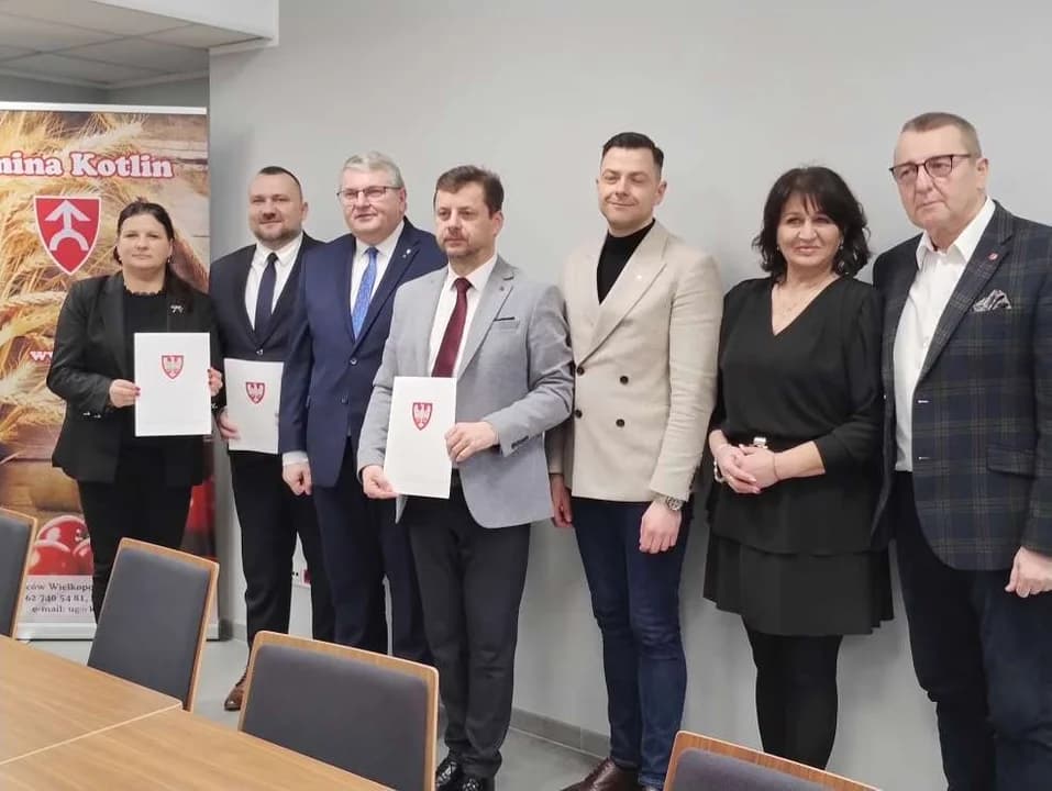 Jarocińskie samorządy otrzymały dotacje od marszałka województwa wielkopolskiego [ZDJĘCIA]
