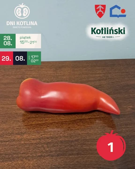 Warzywa przynoszone są wcześniej do urzędu gminy i fotografowane.