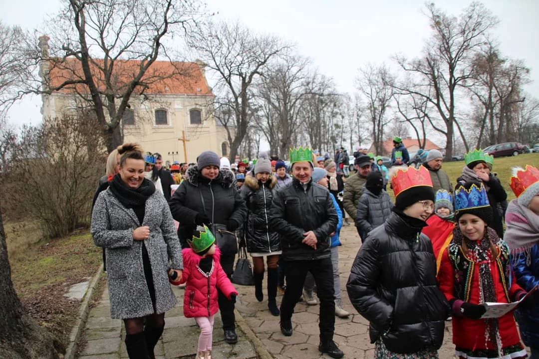 Jarocińskie Kolędowanie wraca na Rynek. Zobacz, gdzie jeszcze odbędą się Orszaki Trzech Króli — zdjęcie 5 z 19