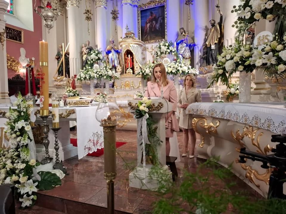 Pierwsza Komunia Święta w parafii św. Marcina w Jarocinie — zdjęcie 2 z 77