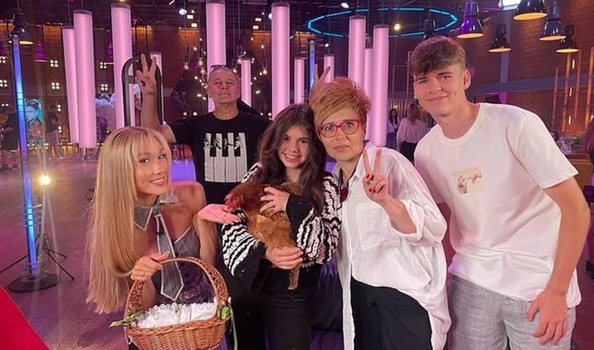 Marta Mąka z Cielczy w "The Voice Kids" w TVP2 — zdjęcie 2 z 24