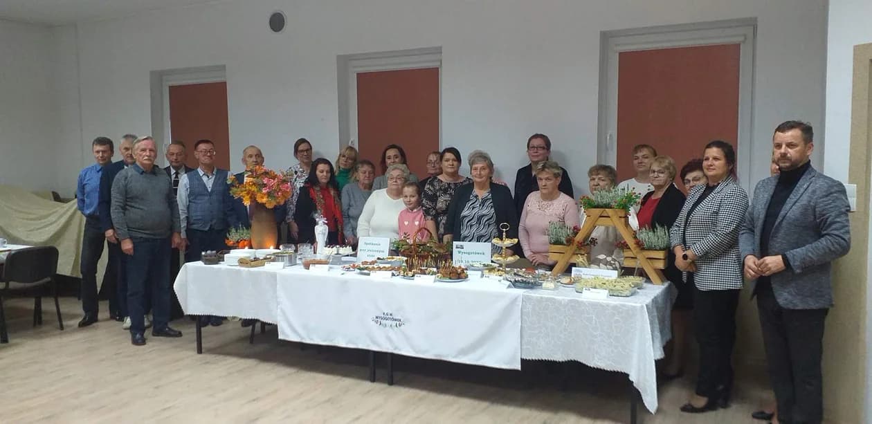KGW Wysogotówek przygotowało spotkanie przy jesiennym stole