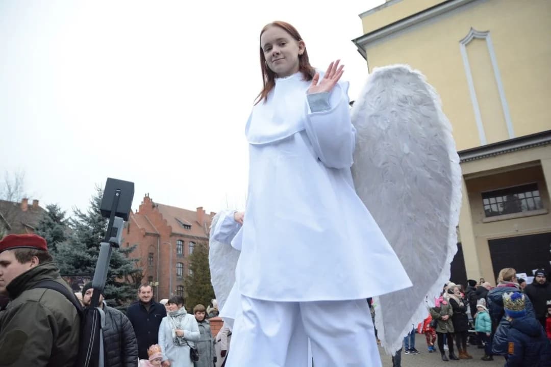 14. Jarocińskie Kolędowanie z Orszakiem Trzech Króli. Najwięcej było przedszkolaków  [ZDJĘCIA]