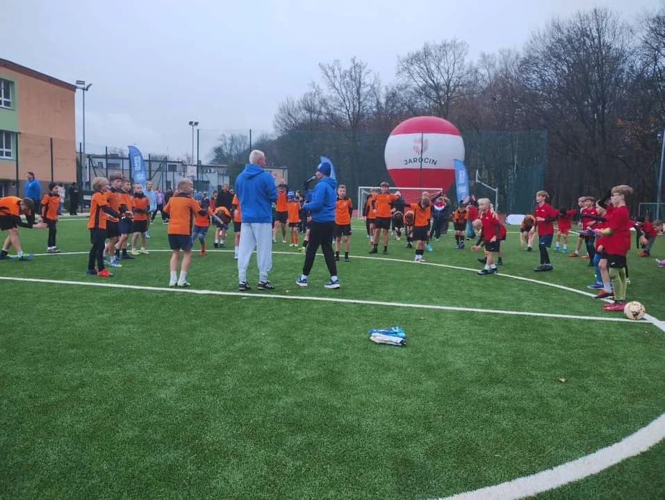 Sukces uczniów jarocińskiej „piątki” w Finale Ogólnopolskiego Turnieju „Z Orlika na Stadion” [ZDJĘCIA, SONDA]