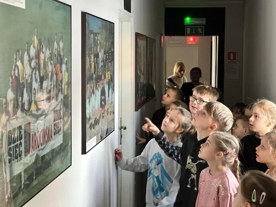 Odwiedzili nas uczestnicy półkolonii z Zespołu Szkół Społecznych w Jarocinie [ZDJĘCIA] — zdjęcie 4 z 20