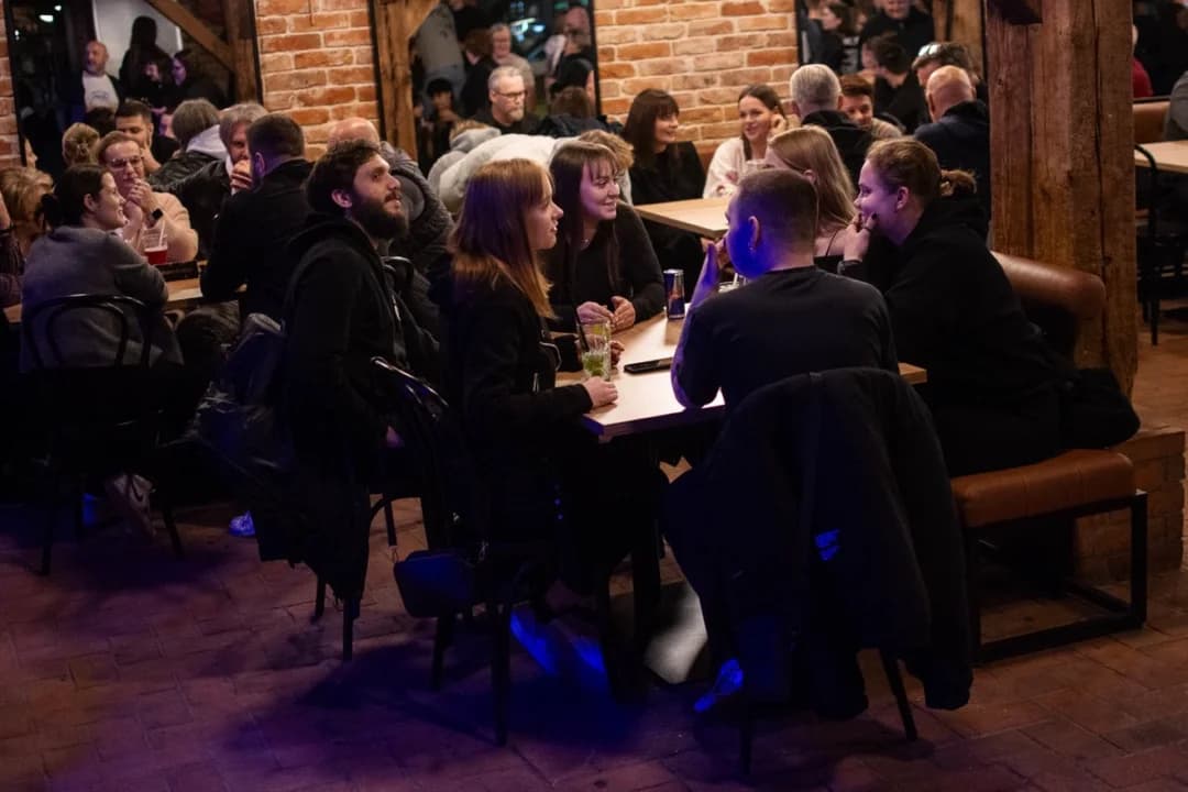 Energetyczny koncert zespołu Senders w jarocińskim Spichlerzu Polskiego Rocka [ZDJĘCIA] — zdjęcie 2 z 29