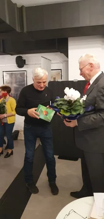 Wacław Adamiak promował swoją najnowszą książkę "Mała Petronelka. Opowieści o grzybach, roślinach i zwierzętach" — zdjęcie 3 z 11