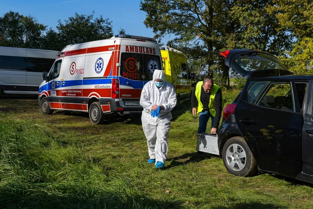 Katastrofa samolotu, uzbrojeni przestępcy i działania antyterrorystów - duże ćwiczenia policji i służb ratowniczych [ZDJĘCIA I FILM]