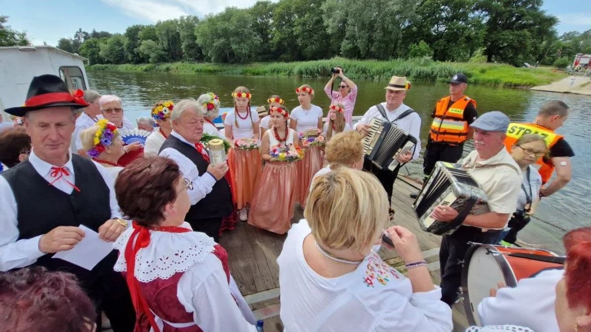 "Wianki Dębińskie" zamiast obchodów Nocy Świętojańskiej w lasku "Guć" w Nowym Mieście [ZDJĘCIA, WIDEO]