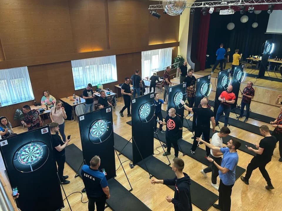 Stowarzyszenie Dart z Boguszyna zorganizowało turniej charytatywny dla Oliwki Kunert z Kruczyna [ZDJĘCIA] — zdjęcie 2 z 16