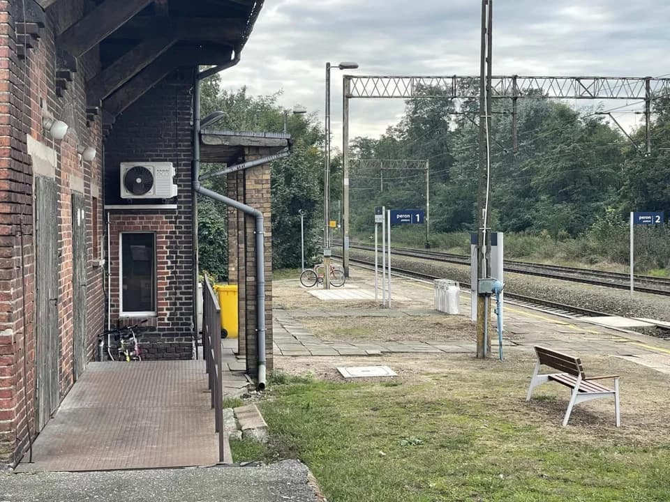 Stacja PKP Żerków w Chrzanie