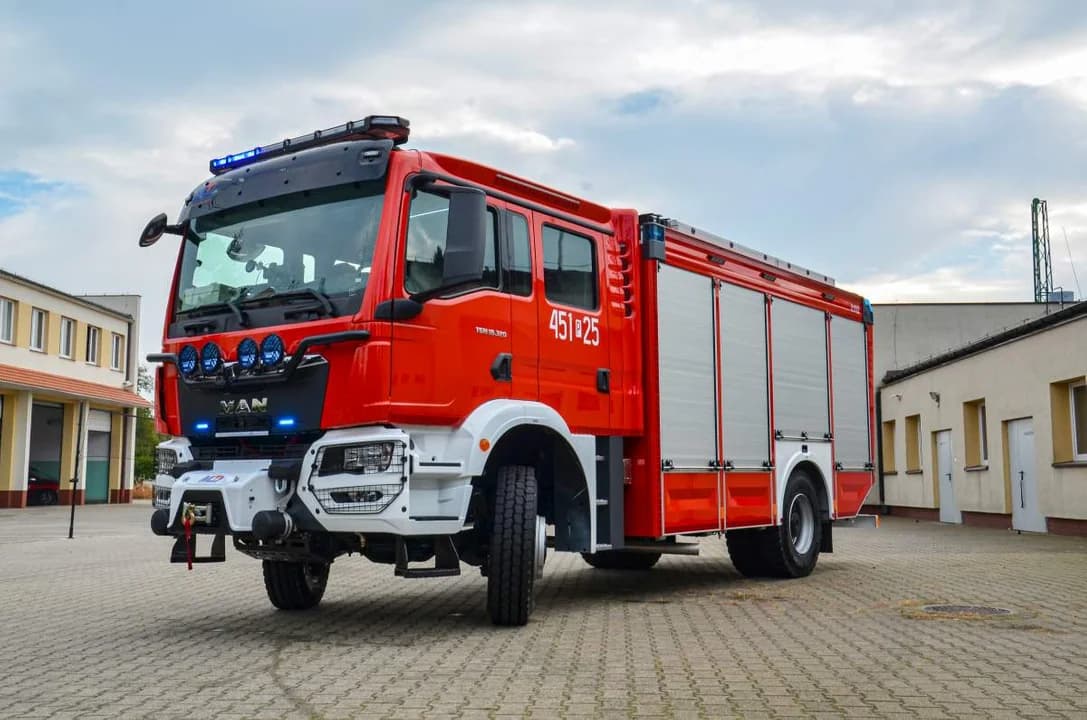 Jarocińscy strażacy mają nowy samochód