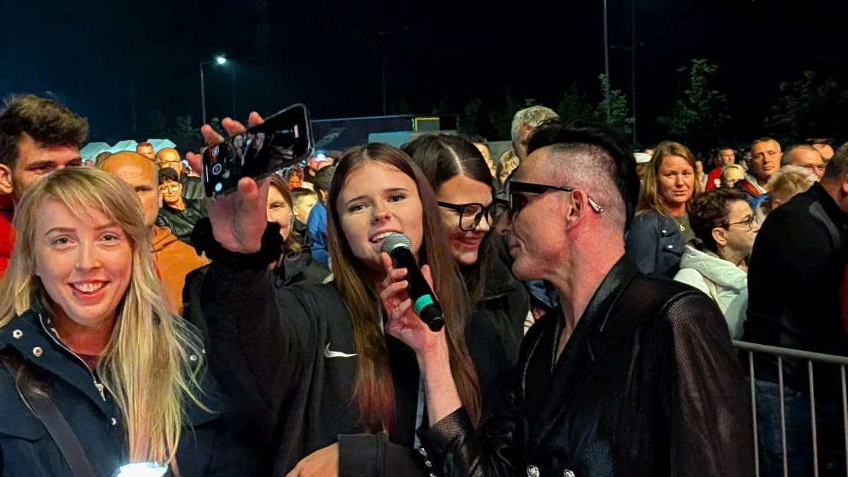 Co publika zresztą chętnie czyniła