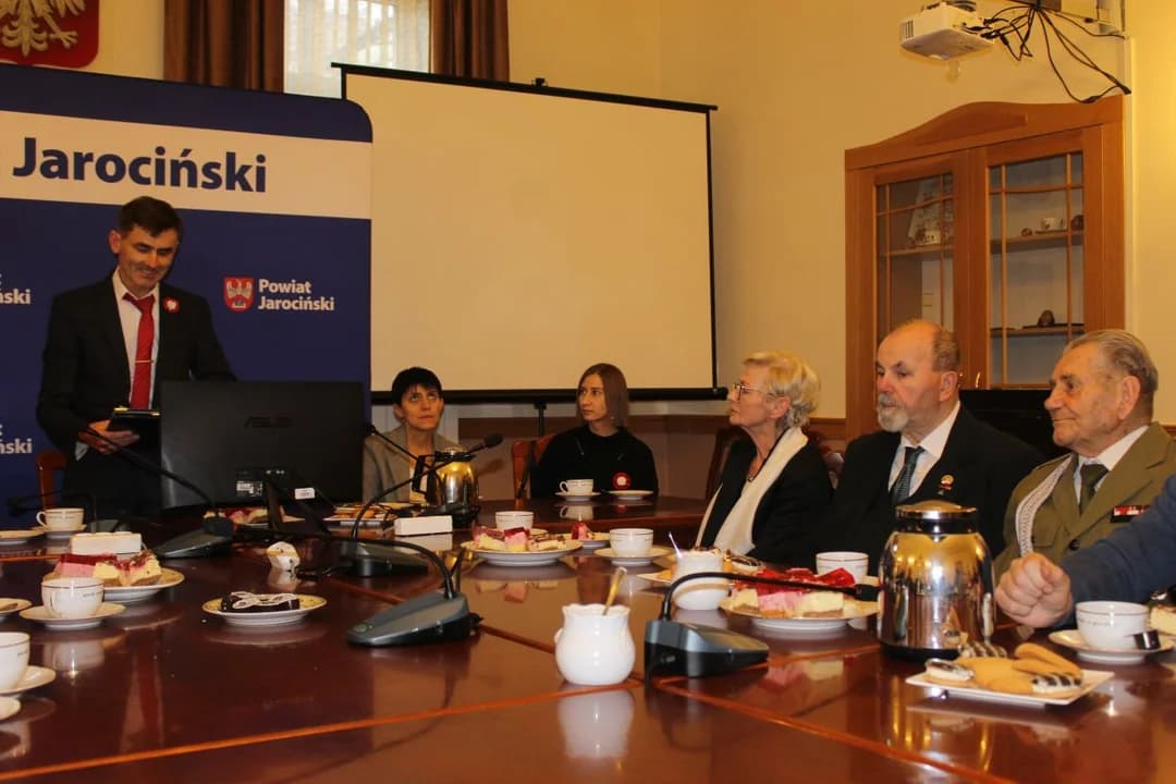 Spotkanie kombatantów w Jarocinie. Wręczyli medale i przekazali kasety do muzeów [ZDJĘCIA] — zdjęcie 3 z 67