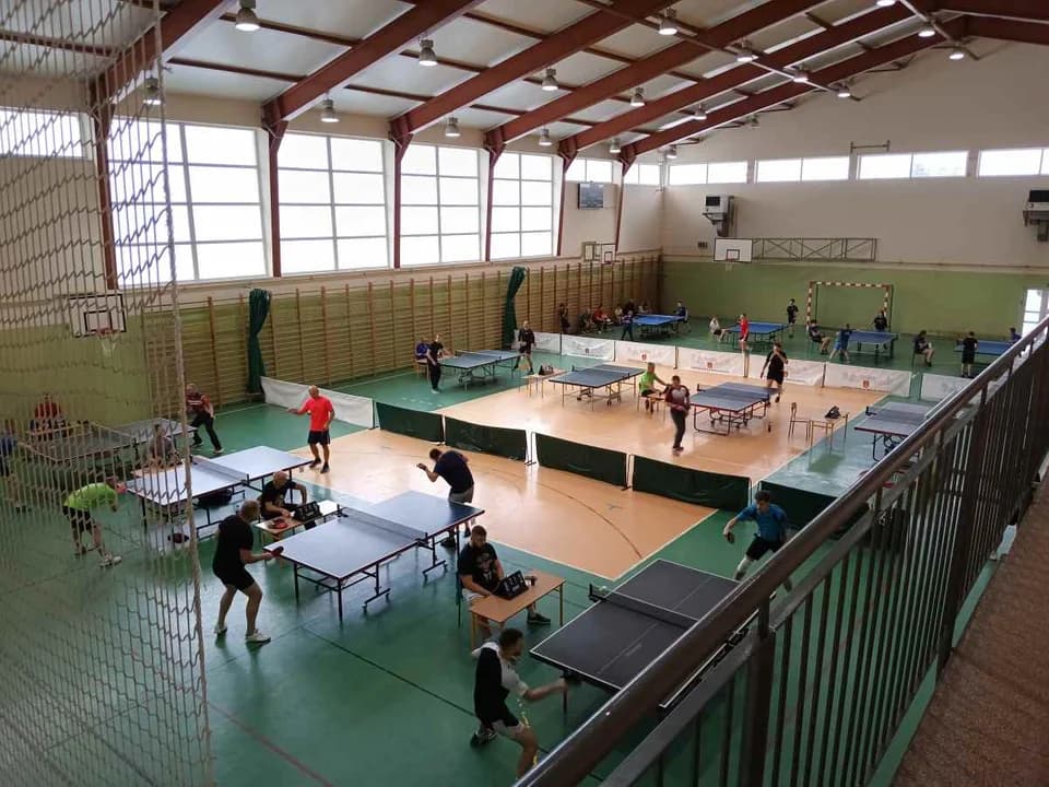 Turniej tenisa stołowego amatorów w Cielczy — zdjęcie 4 z 8