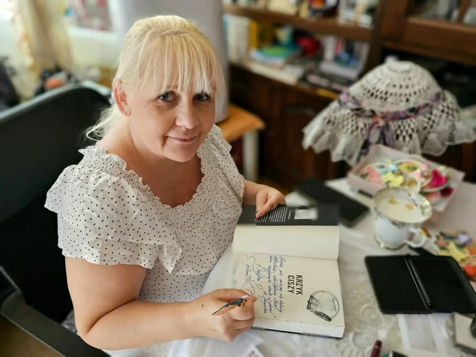 Jestem szczęśliwa, gdy piszę - mówi Jolanta Bartoś, autorka książki "Krzyk ciszy" [ZDJĘCIA]