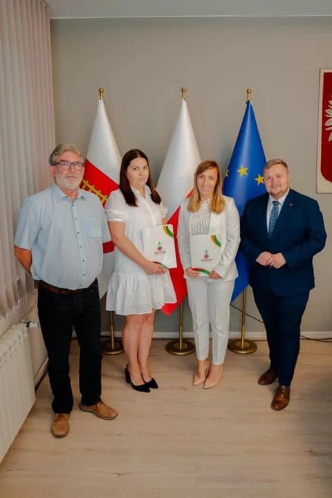 Dwie nauczycielki z gminy Jaraczewo oficjalnie odebrały akty nadania awansu zawodowego na stopień nauczyciela mianowanego.