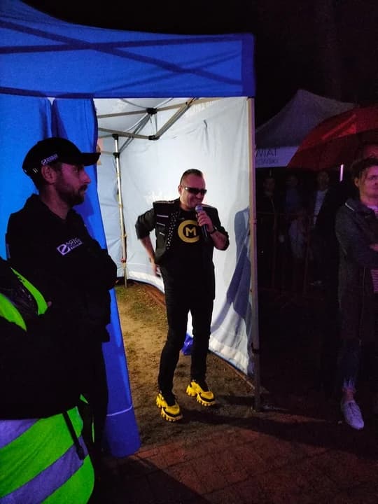 Czadoman i Long & Junior dali czadu w Żerkowie. Koncerty w deszczu [ZDJĘCIA] — zdjęcie 2 z 30