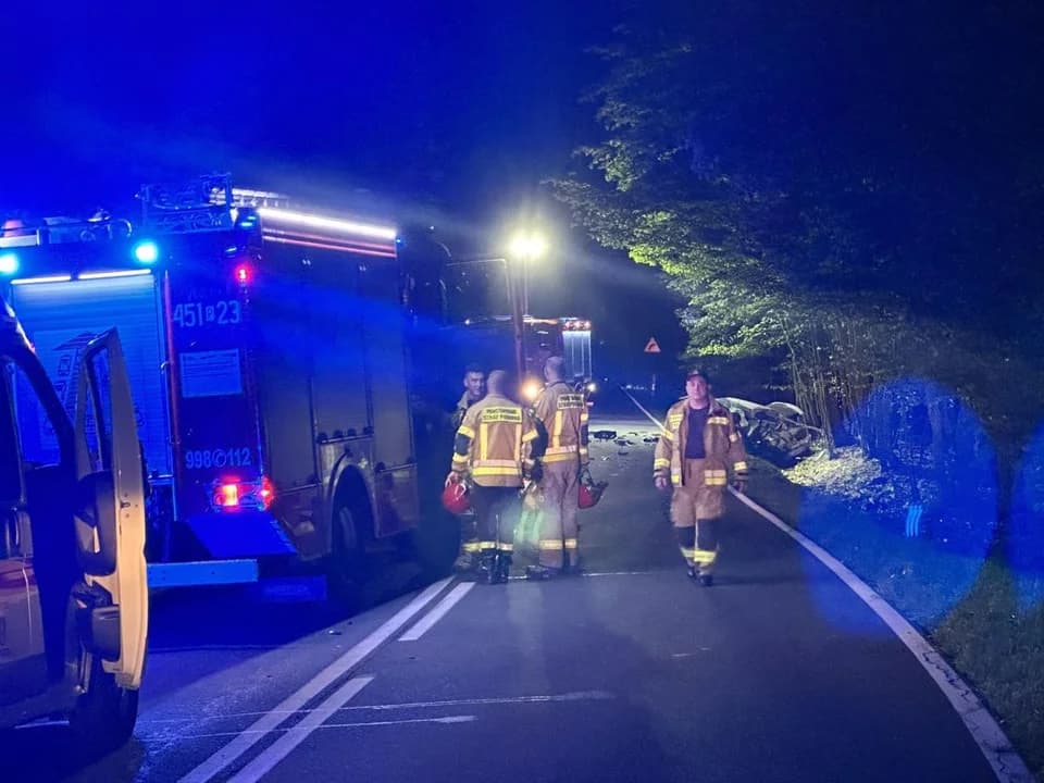 Wypadek śmiertelny za Tarcami, w kierunku Lubini Małej — zdjęcie 5 z 28